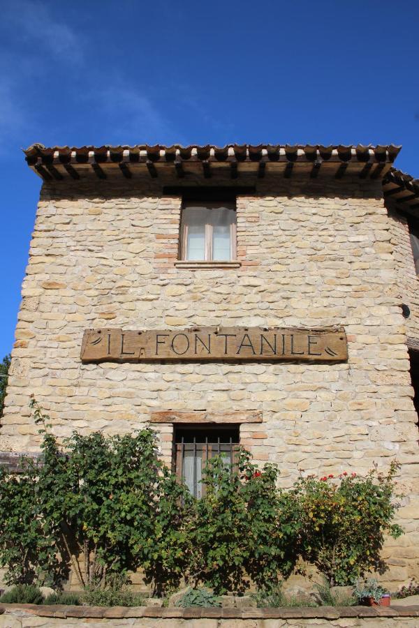 Casale Fontanile Bed&Breakfast Smerillo Esterno foto