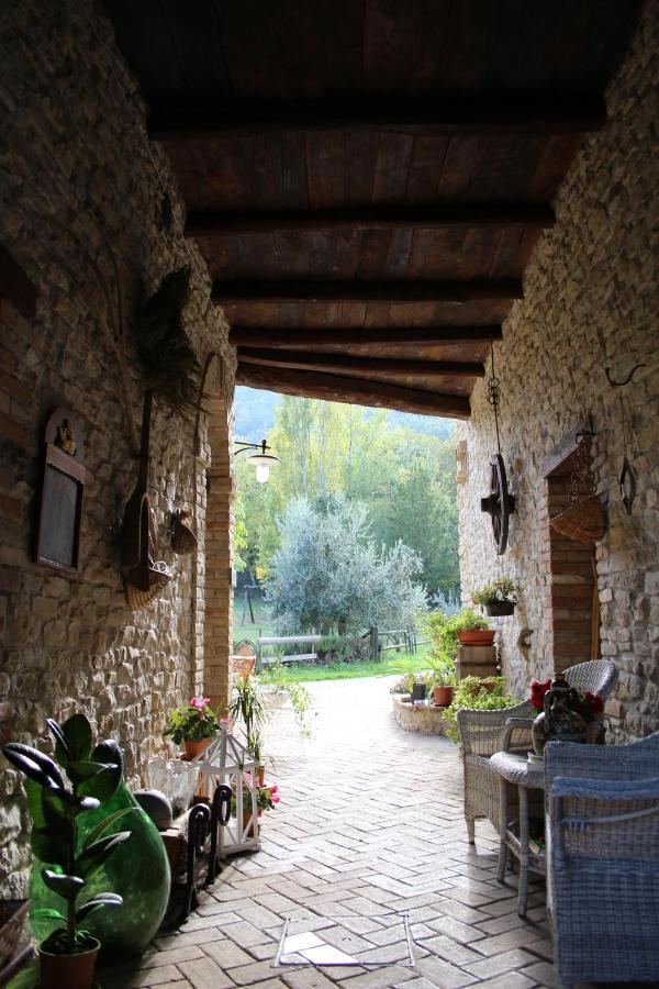 Casale Fontanile Bed&Breakfast Smerillo Esterno foto