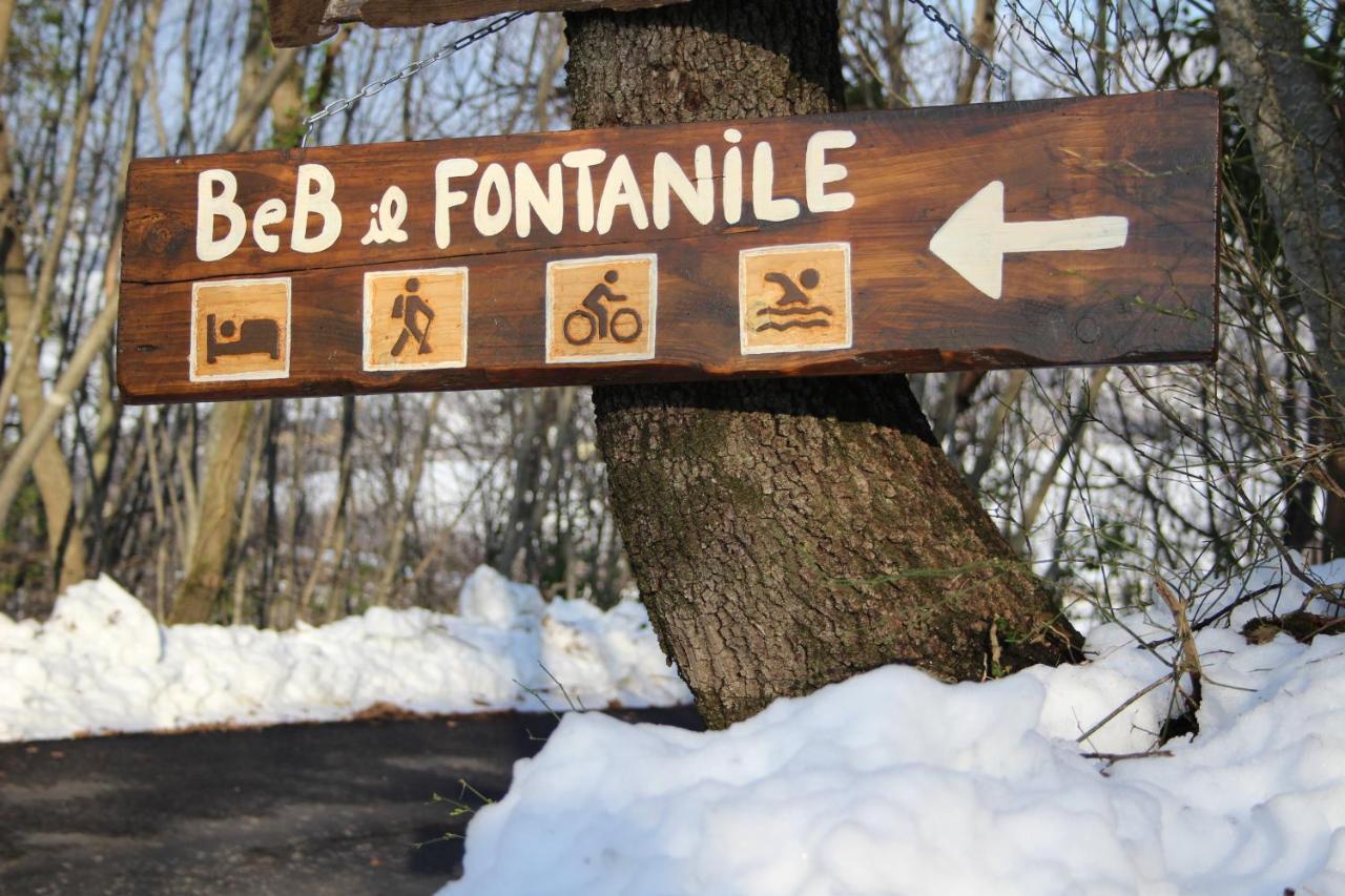 Casale Fontanile Bed&Breakfast Smerillo Esterno foto
