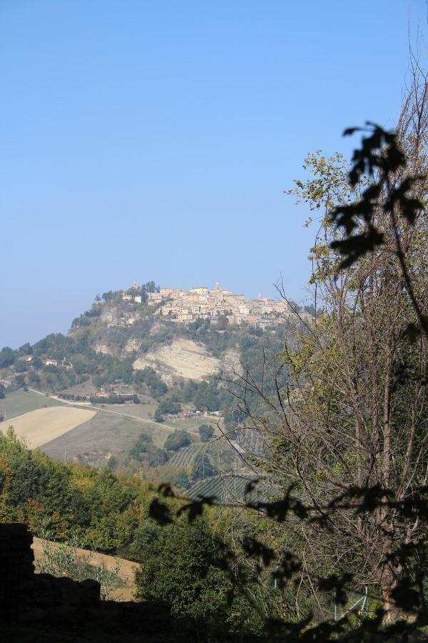 Casale Fontanile Bed&Breakfast Smerillo Esterno foto